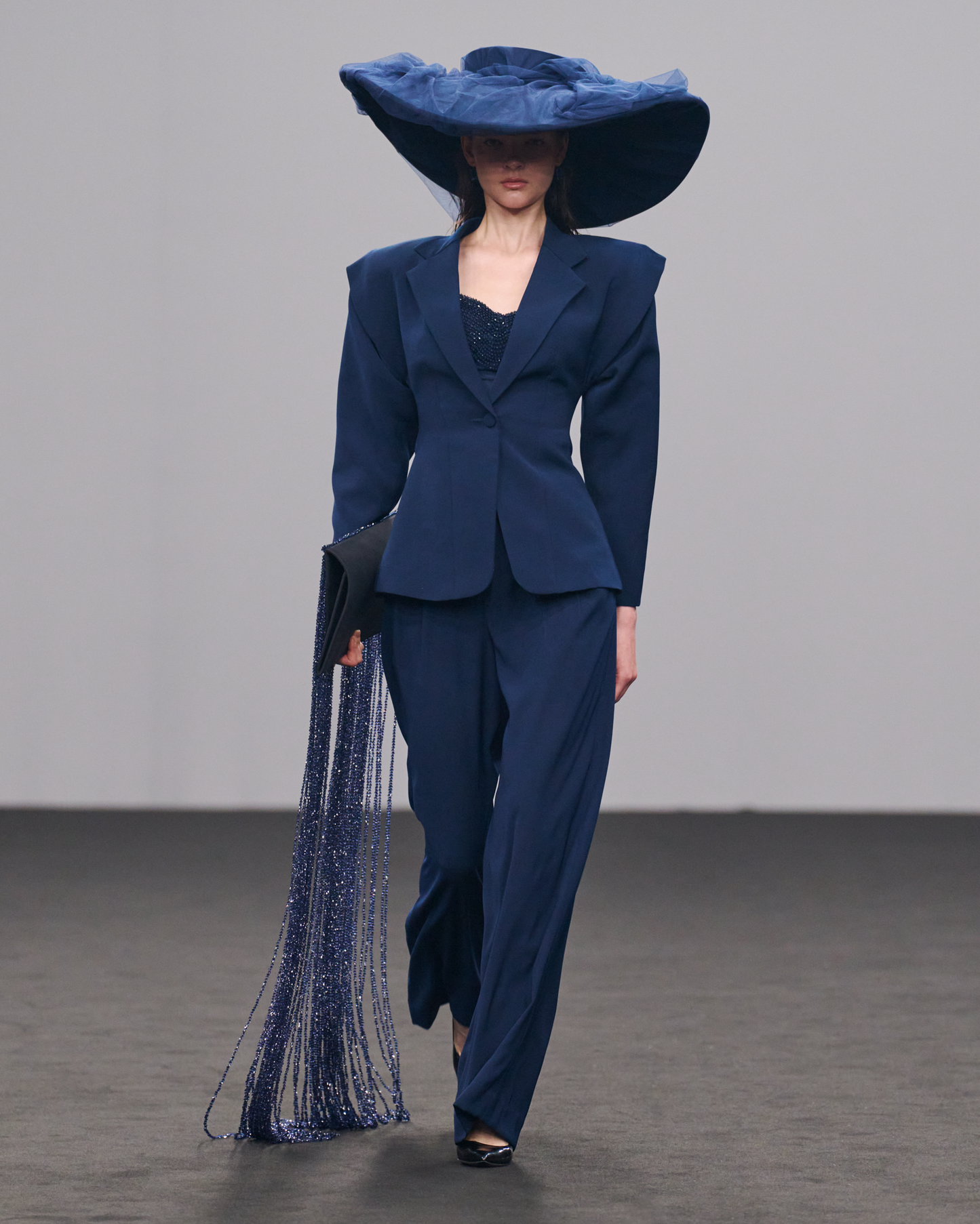 Look 19