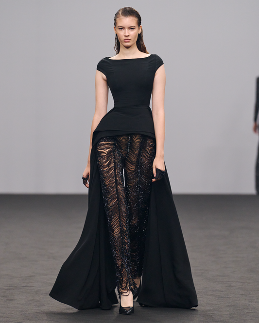 Look 16